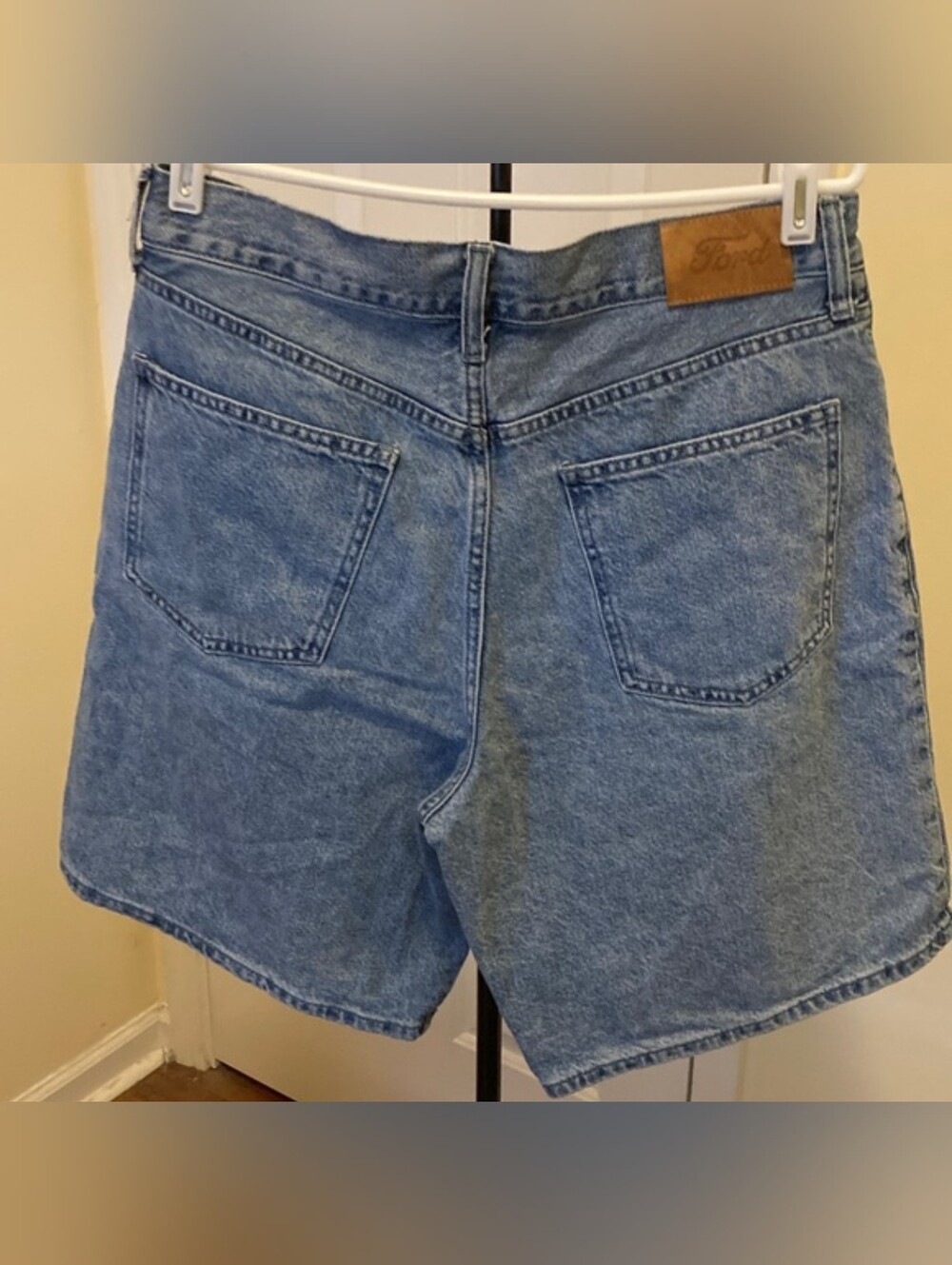 Ford Men's Baggy Light Denim Shorts Sz 32 - Picture 3 of 4